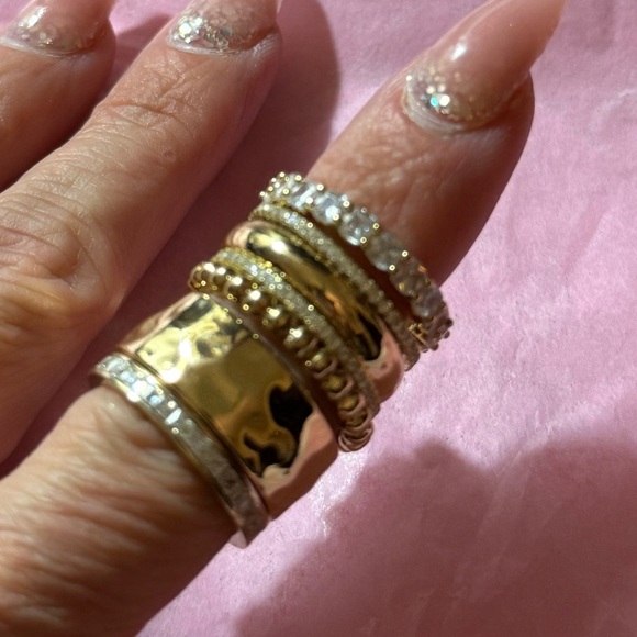 Set of 7 Gold plated Rings - Picture 3 of 8